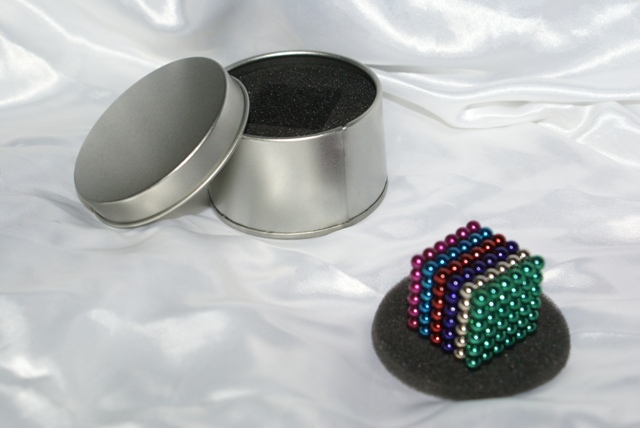 Cubo magnetico colorato 216 sfere neodimio colorato
